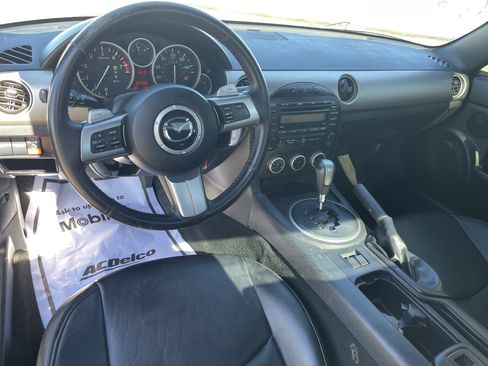 Used 2011 MAZDA MX-5 Miata Touring image 13