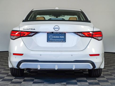 Used 2025 Nissan Sentra SV w/ SV Premium Package image 5