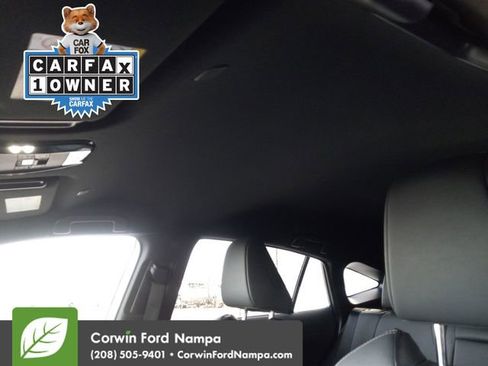 Used 2023 Toyota Venza XLE image 23