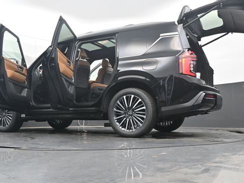 New 2025 Nissan Armada Platinum Reserve image 44