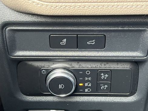 Certified 2022 Ford Expedition Limited image 20