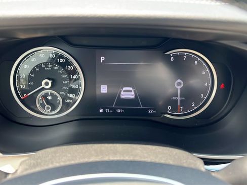 Used 2026 Genesis G70 2.5T RWD image 25