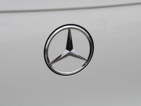 Used 2022 Mercedes-Benz GLC 300 4MATIC Coupe image 8