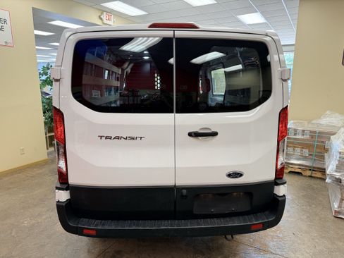 Used 2025 Ford Transit 250 Low Roof w/ Exterior Upgrade Package RWD image 8