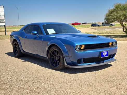 Used 2022 Dodge Challenger R/T Scat Pack RWD image 7