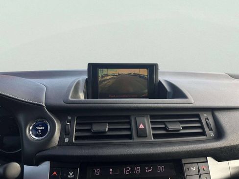 Used 2011 Lexus CT 200h image 22