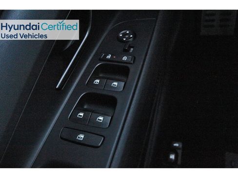 Certified 2025 Hyundai Elantra SEL FWD image 21