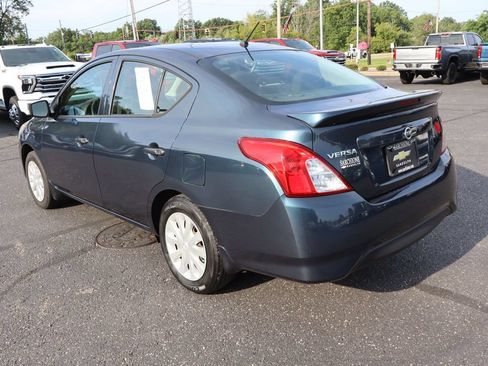 Used 2017 Nissan Versa S Plus FWD image 3
