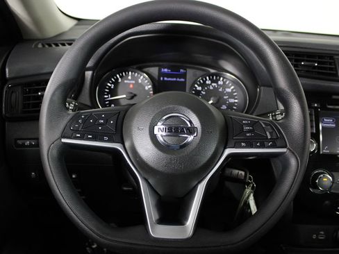 Certified 2019 Nissan Rogue S FWD image 24