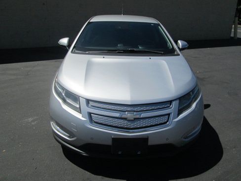 Used 2014 Chevrolet Volt Premium w/ Premium Trim Package FWD image 3
