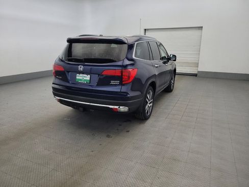 Used 2017 Honda Pilot Touring image 9