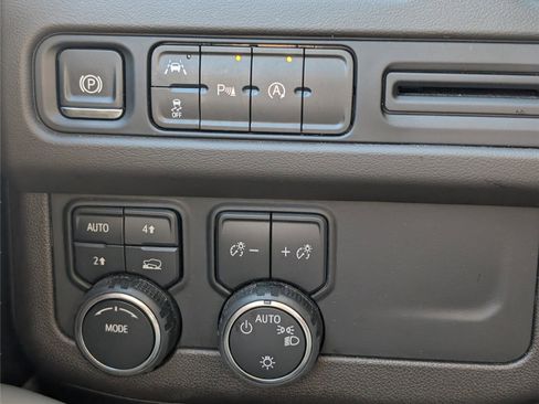 Used 2024 Chevrolet Tahoe LT image 25