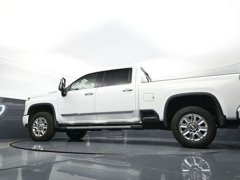 Used 2024 Chevrolet Silverado 2500 High Country w/ Z71 Off-Road Package AWD/4WD image 24