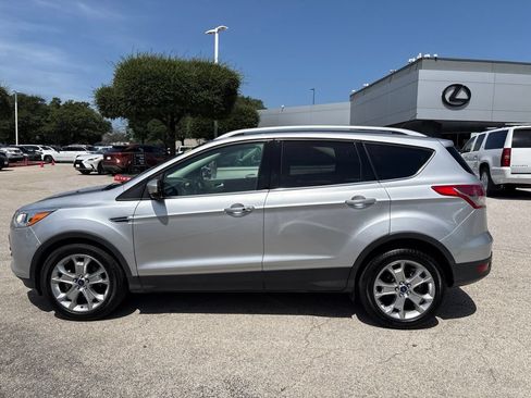 Used 2015 Ford Escape Titanium FWD image 2