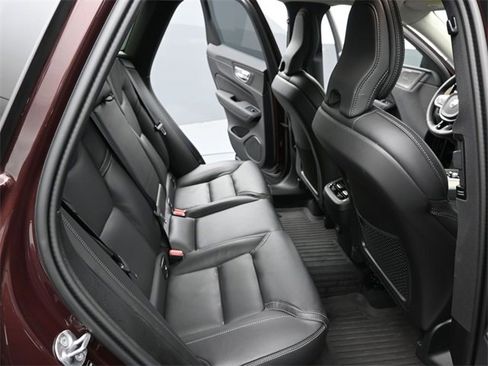 Used 2026 Volvo XC60 B5 Ultra w/ Protection Package Premier image 30