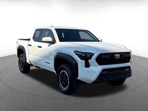 Used 2024 Toyota Tacoma TRD Off-Road image 41
