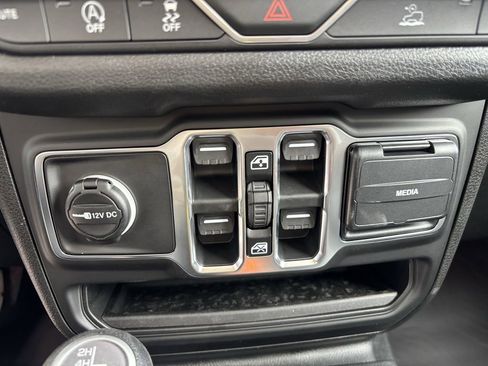 New 2026 Jeep Wrangler Unlimited Sport AWD/4WD image 16
