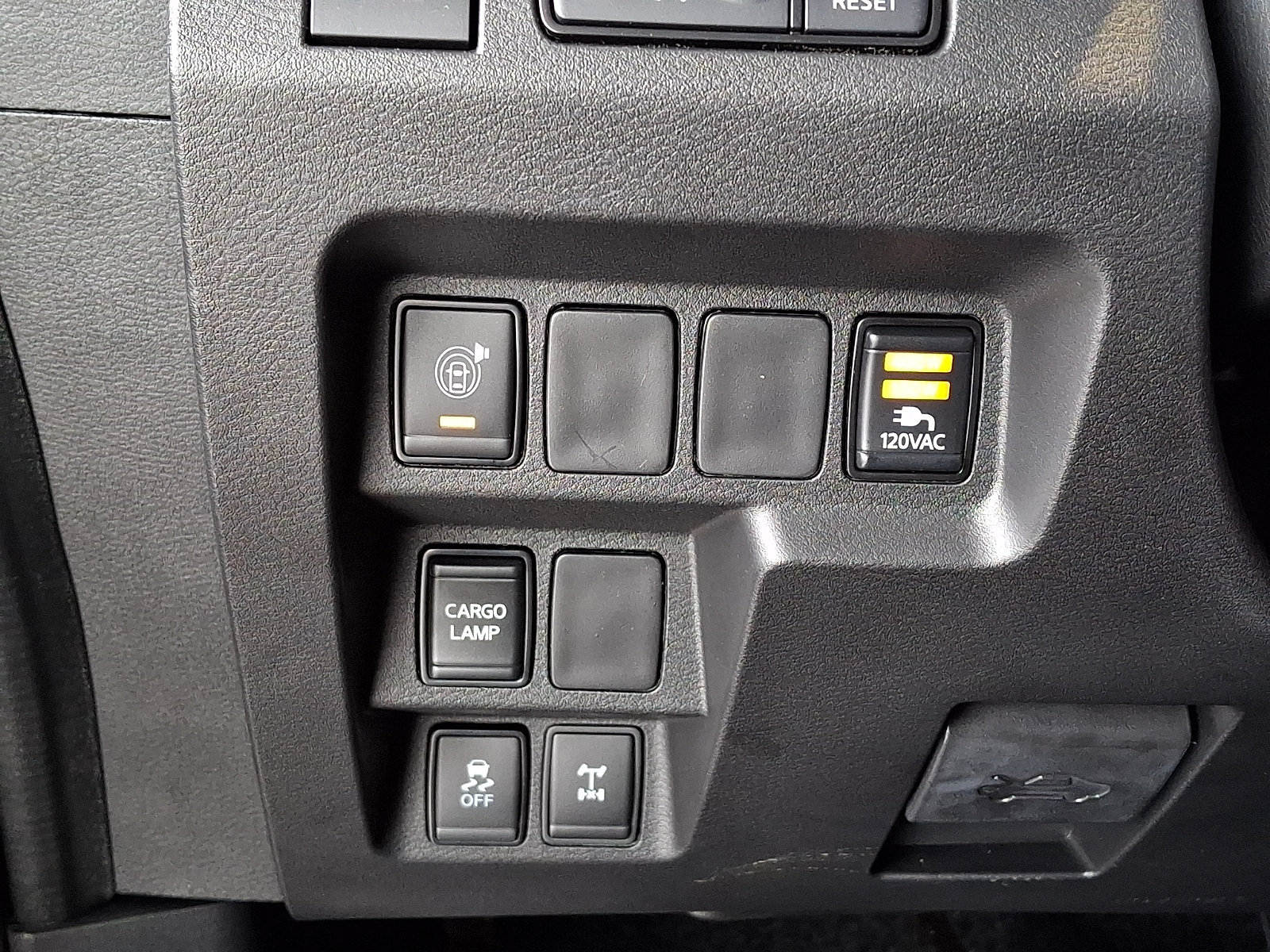 New 2026 Nissan Frontier PRO-4X w/ Pro-4x Convenience Package AWD/4WD image 19