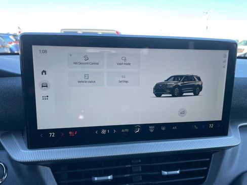 Used 2025 Ford Explorer ST-Line image 18