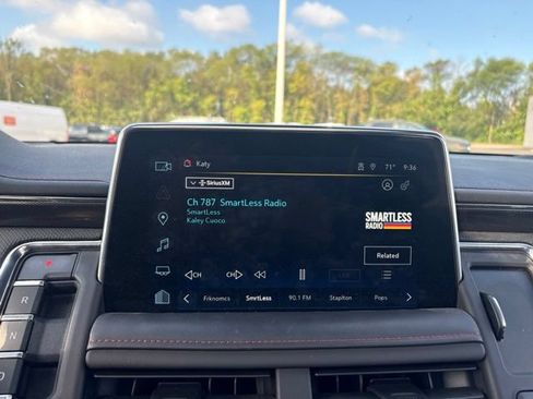 Used 2024 Chevrolet Suburban RST w/ Luxury Package AWD/4WD image 26