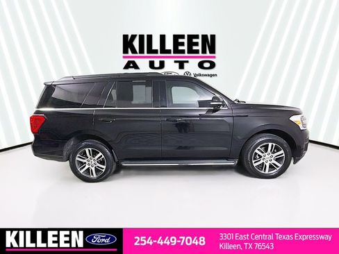 Used 2022 Ford Expedition XLT image 9