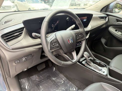 Used 2024 Buick Encore GX Avenir AWD/4WD image 18