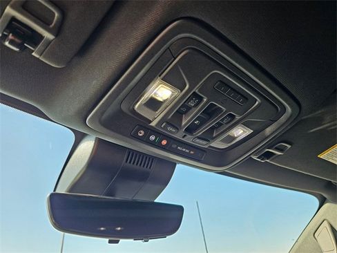 Used 2024 Chevrolet Silverado 3500 High Country w/ High Country Premium Package image 28