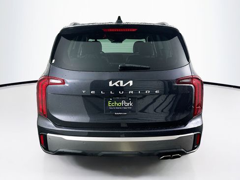 Used 2025 Kia Telluride S FWD image 7