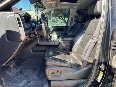 Used 2017 GMC Sierra 2500 Denali w/ Duramax Plus Package image 12