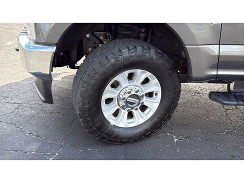 Used 2020 Ford F250 XL w/ STX Appearance Package AWD/4WD image 10