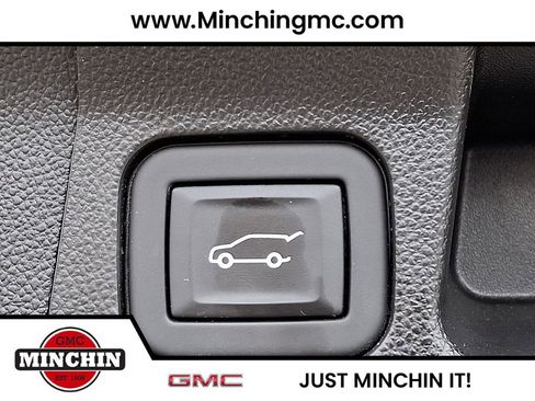Used 2023 GMC Acadia AT4 w/ Technology Package AWD/4WD image 30