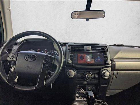 Used 2015 Toyota 4Runner SR5 image 15