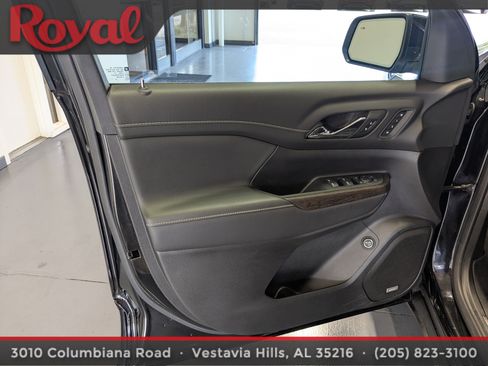 Used 2023 GMC Acadia Denali w/ Denali Ultimate Package image 20