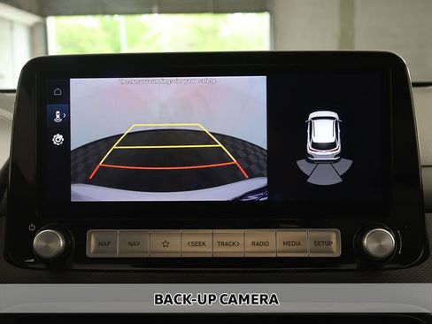 Used 2022 Hyundai Kona Limited FWD image 8