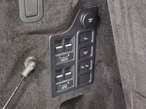Used 2020 Land Rover Discovery HSE AWD/4WD image 33