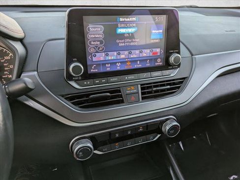 Used 2023 Nissan Altima 2.5 SR image 12