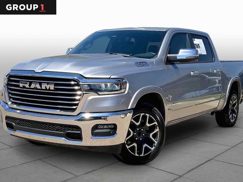 Used 2025 RAM 1500 Laramie AWD/4WD image 1