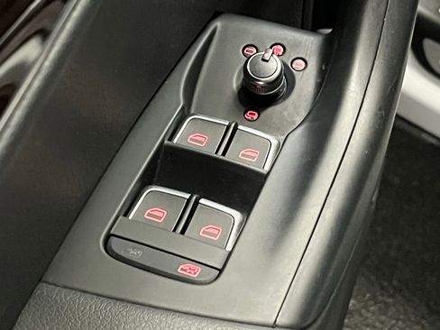 Used 2018 Audi Q3 2.0T Premium Plus w/ Premium Plus Package image 15