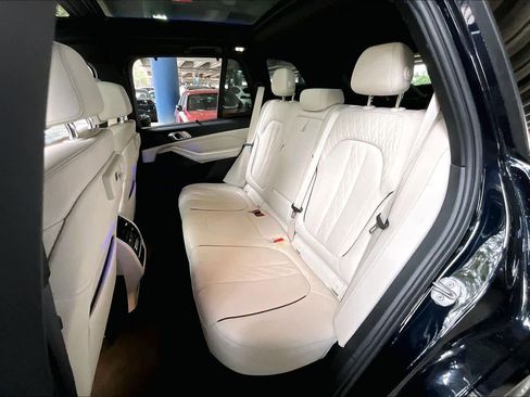 Used 2023 BMW X5 M50i w/ Executive Package image 19