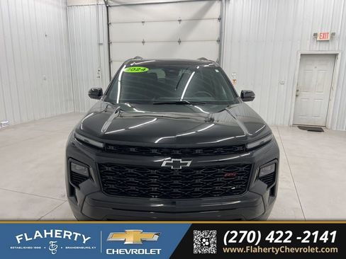 Used 2024 Chevrolet Traverse RS w/ LPO, Floor Liner Package AWD/4WD image 7
