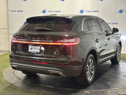 Used 2022 Lincoln Nautilus Reserve AWD/4WD image 3