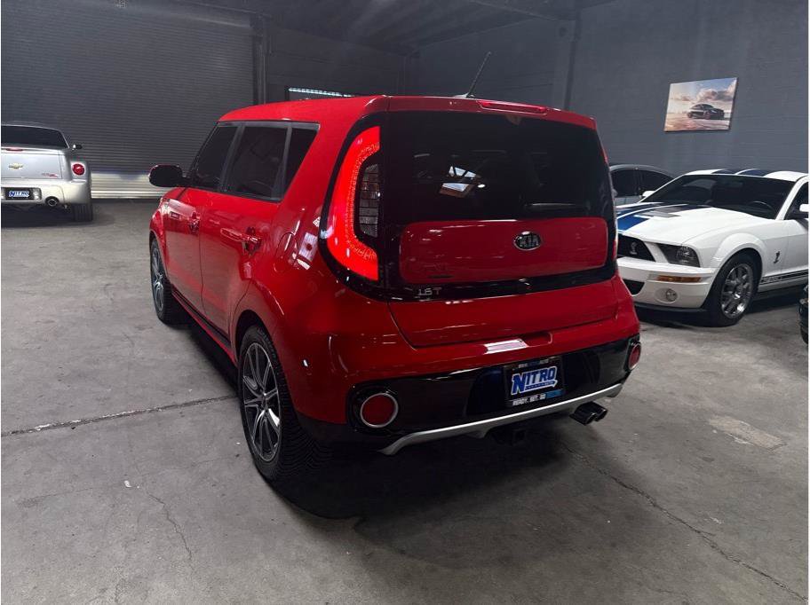 Used 2018 Kia Soul ! w/ Tech Package FWD image 4