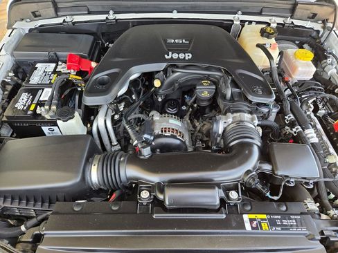 Used 2020 Jeep Wrangler Unlimited Sport S AWD/4WD image 35