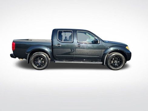 Used 2019 Nissan Frontier SV w/ Value Truck Package image 6