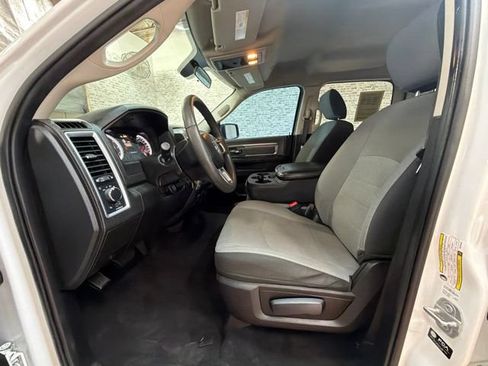 Used 2022 RAM 1500 Classic SLT AWD/4WD image 21