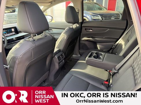 New 2026 Nissan Murano Platinum AWD/4WD image 17