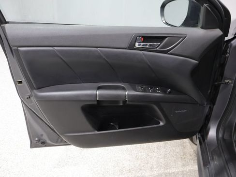 Used 2012 Suzuki Kizashi Sport GTS AWD/4WD image 11