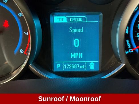 Used 2015 Chevrolet Cruze LT w/ Sun And Sound Package FWD image 9
