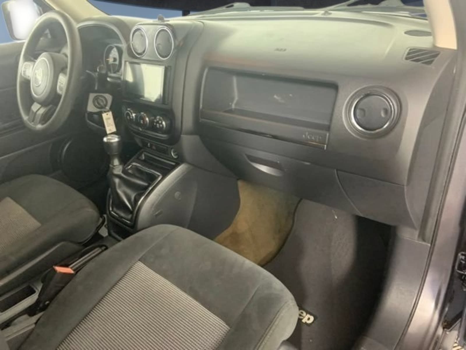 Used 2017 Jeep Patriot Sport w/ Power Value Group FWD image 14