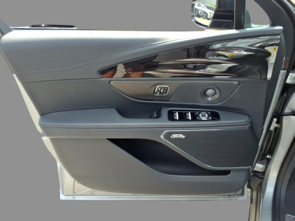 New 2026 Lincoln Nautilus Reserve w/ Jet Appearance Package AWD/4WD image 16